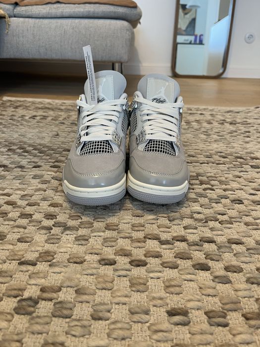 buty jordan 4 frozen moments