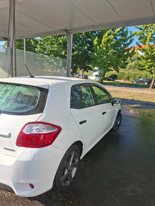 Toyota Auris — fotografia 3