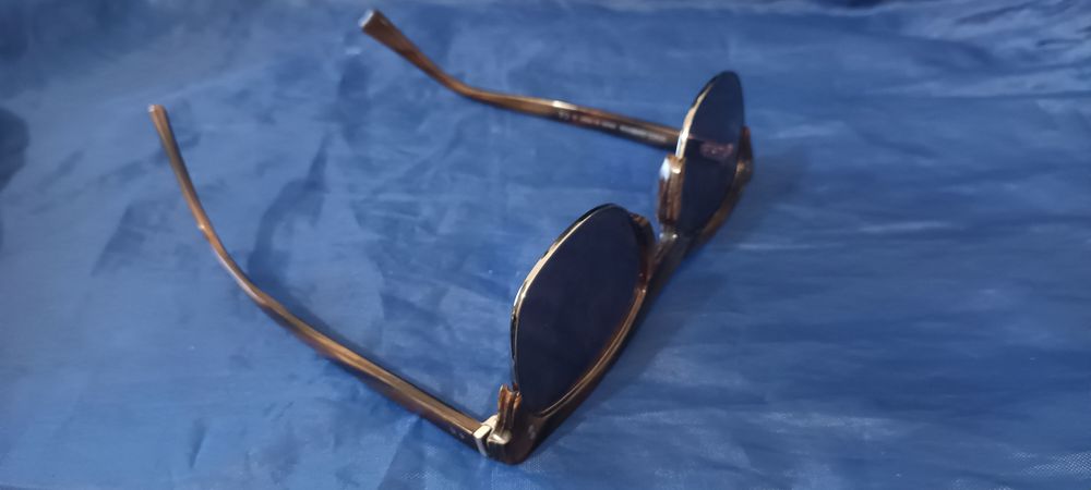 Dolce & Gabbana DG4305