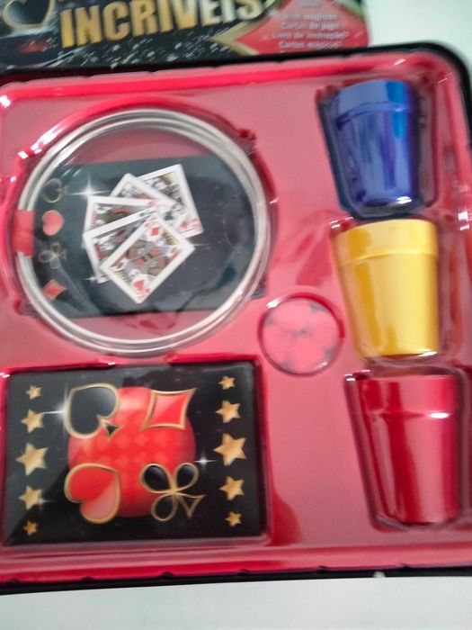 50 Truques de Magia - caixa metálica