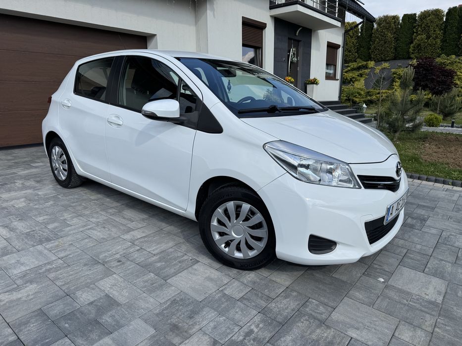 Toyota Yaris III/Benzyna /2013 Rok/5-drzwi /137.000 km z Niemiec /1- wlasciciel !