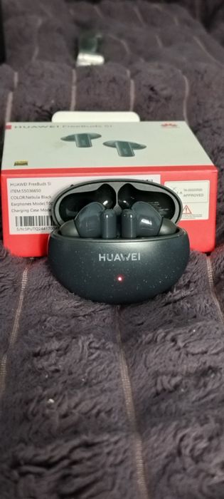 Продам наушники HUAWEI freeBuds 5i