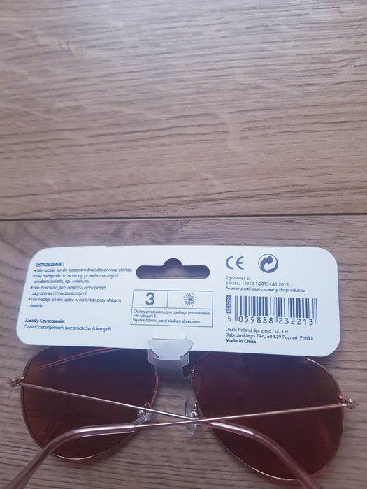 Nowe okulary przeciwsłoneczne uniwersalne.  Damsko / meskie .