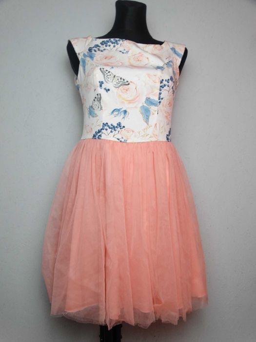 Tiulowa sukienka 36 S