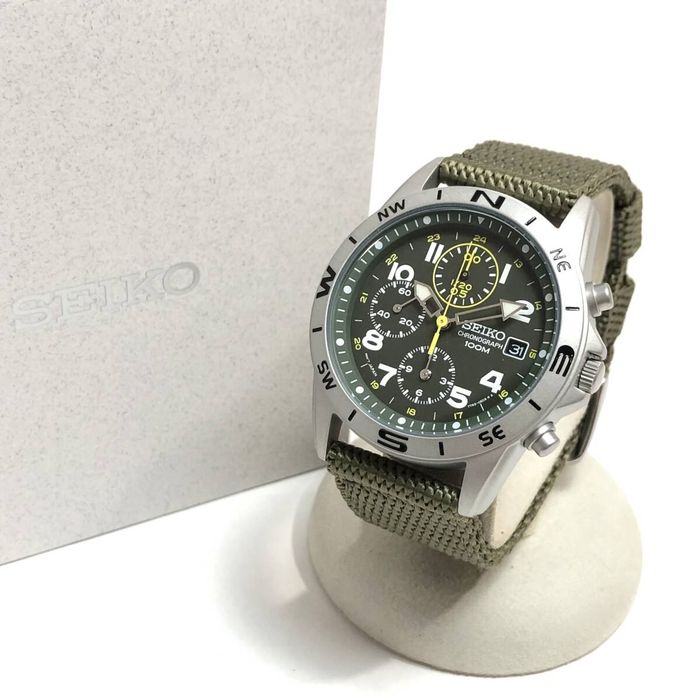 Seiko  Chronograph SND377R