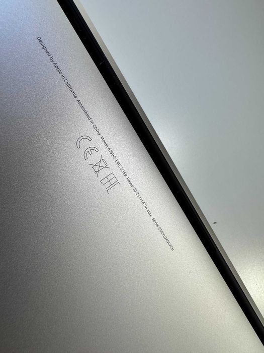 MacBook Pro 15” (2019) — Core i7 2.6 Touch Bar | 16GB RAM | 256GB
