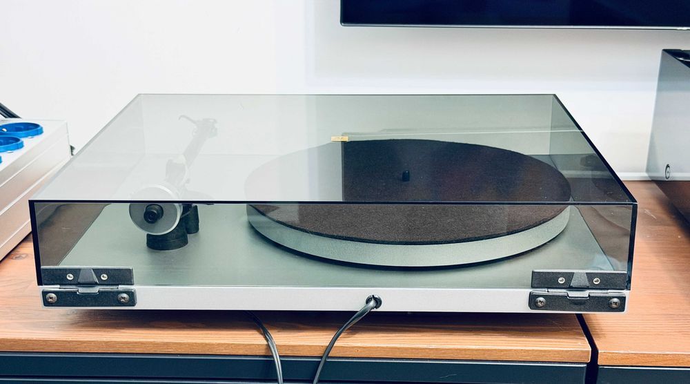 ‼️ Rega P2 Planar 2 виниловый проигрыватель England, легендарный тонарм RB250 ℹ️ головка Audio-Technica, дымчатая крышка, привезён из Германии