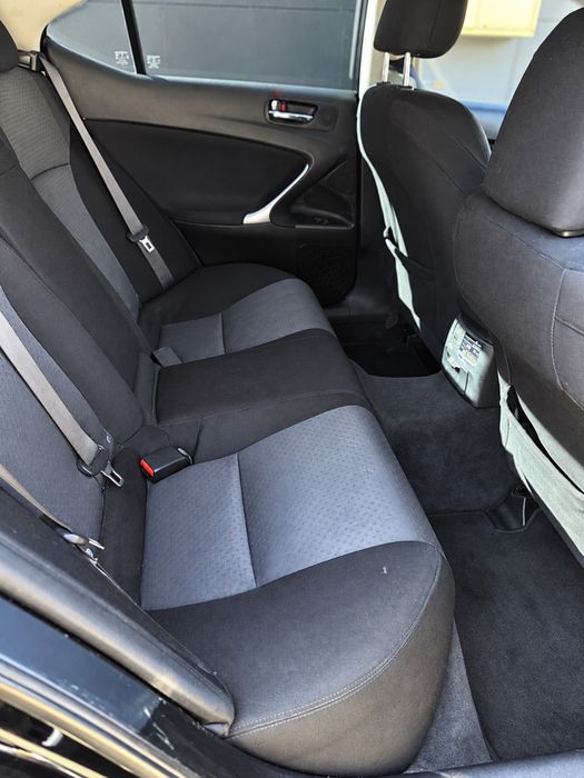 Lexus IS220d 2.2 дизель