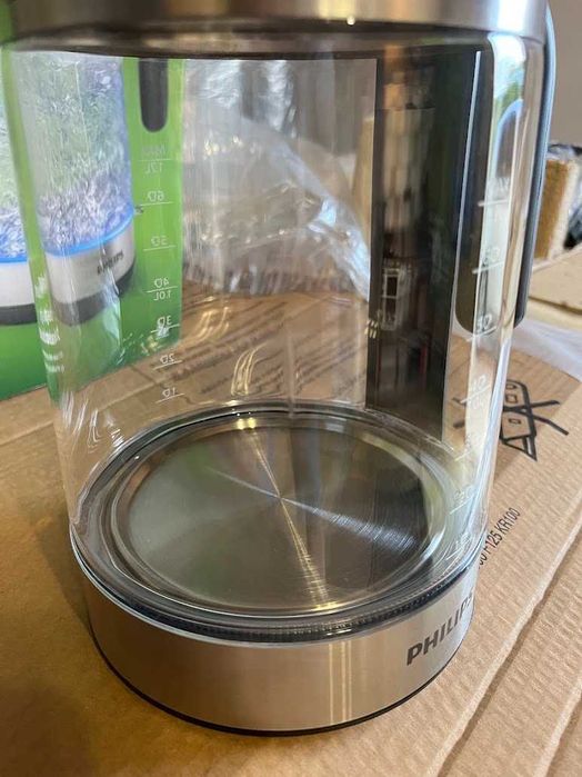 Електрочайник Philips HD9339/80 незначний дефект - ЗНИЖКА!!!