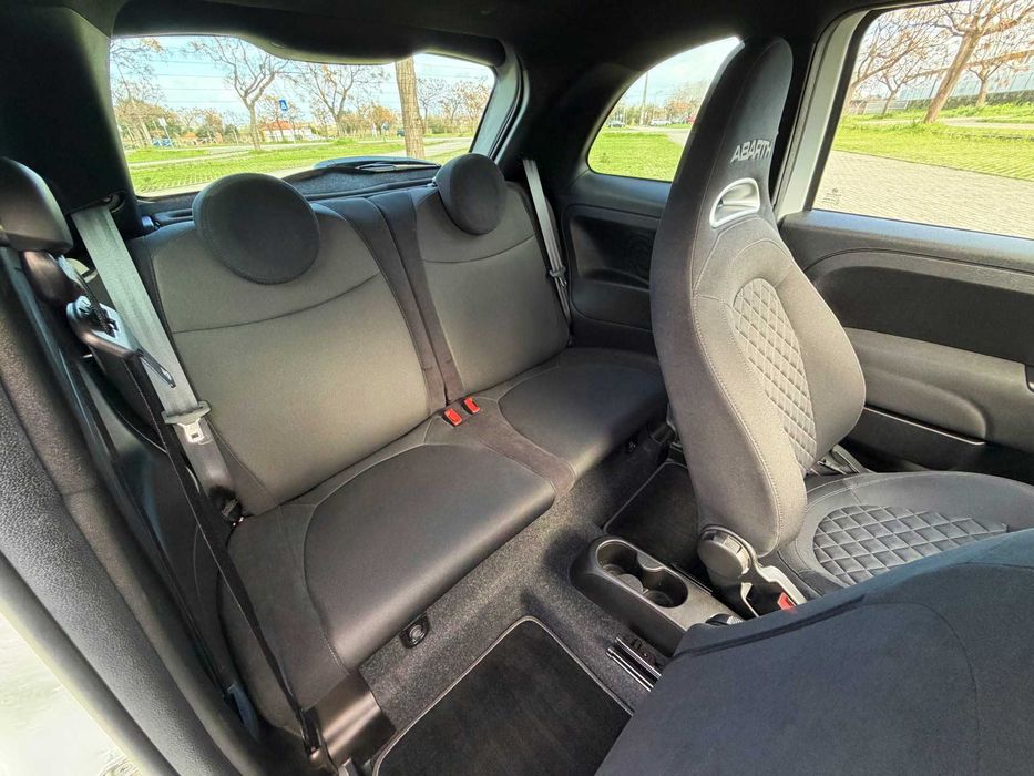 Abarth 595 1.4 T-Jet Pista