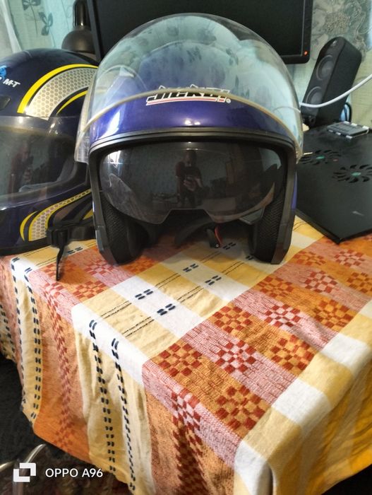 Продам шолом у гарному стані