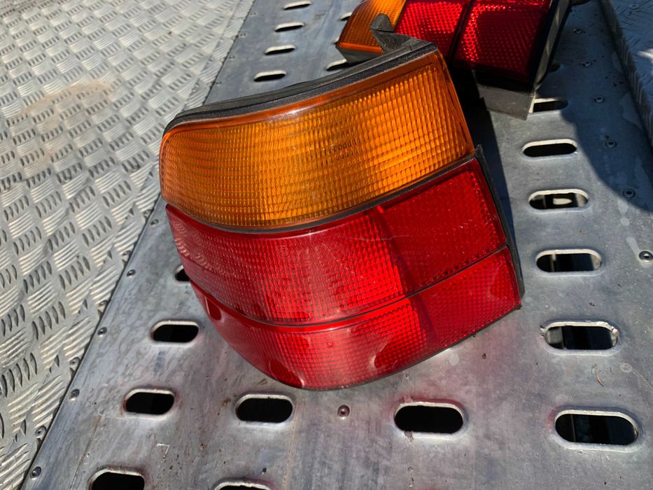 Bmw 5 e34 kombi lampa lampy tył komplet prawa lewa błotnik oryginał