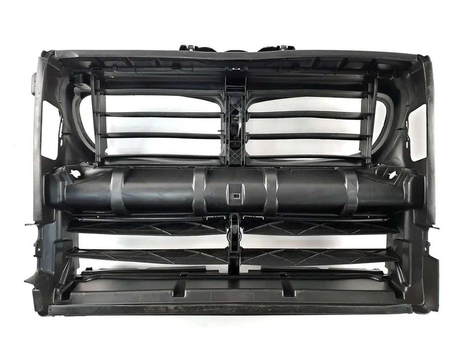 Панель воздуховода с електрожалюзями (Телевизор) BMW 5 Series F10/F11