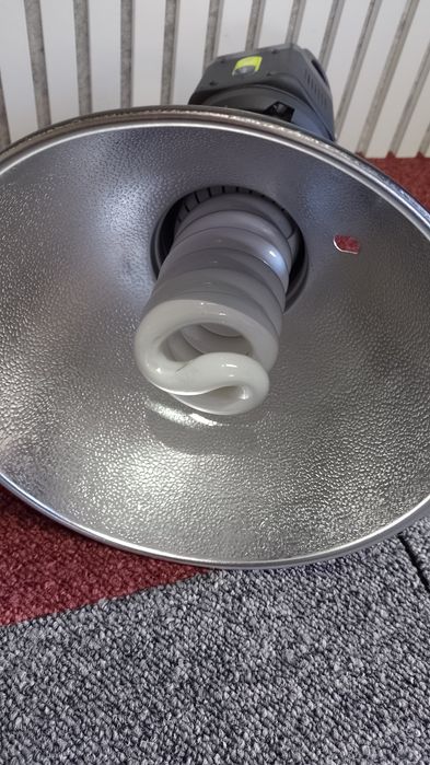Lampa lastolite Ray D 8