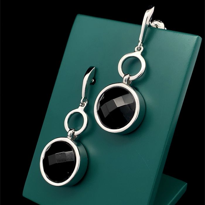 Kolczyki Elle Jewellery ze srebra 925 z onyksem – luksusowy szyk