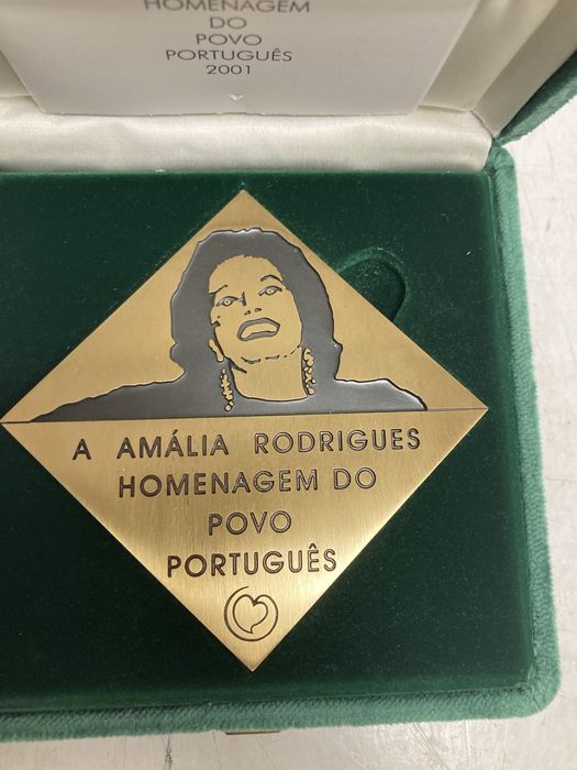 Medalha Homenagem a Amália Rodrigues