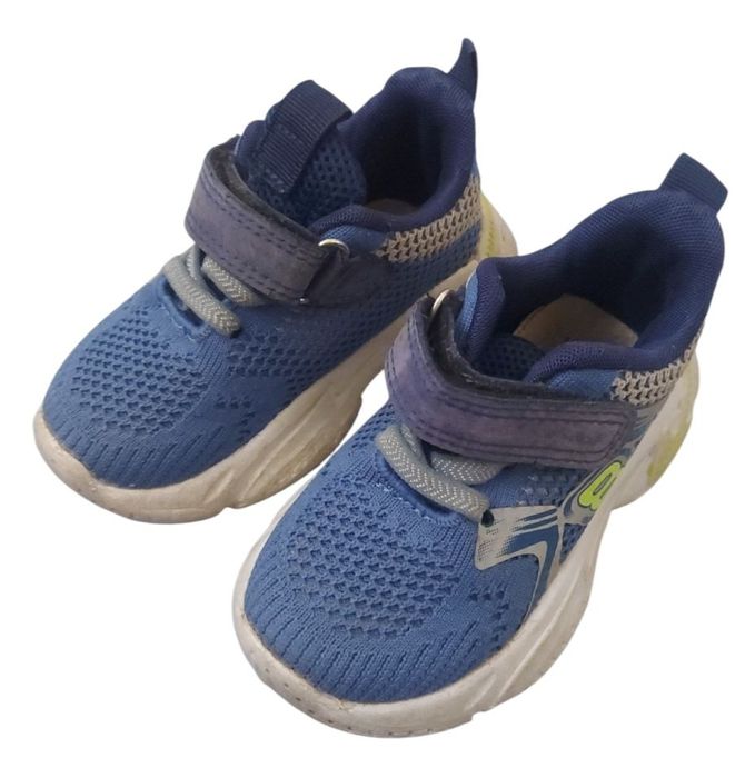 Взуття Туфлі Ботінки Кросівки Сапоги Босоніжки