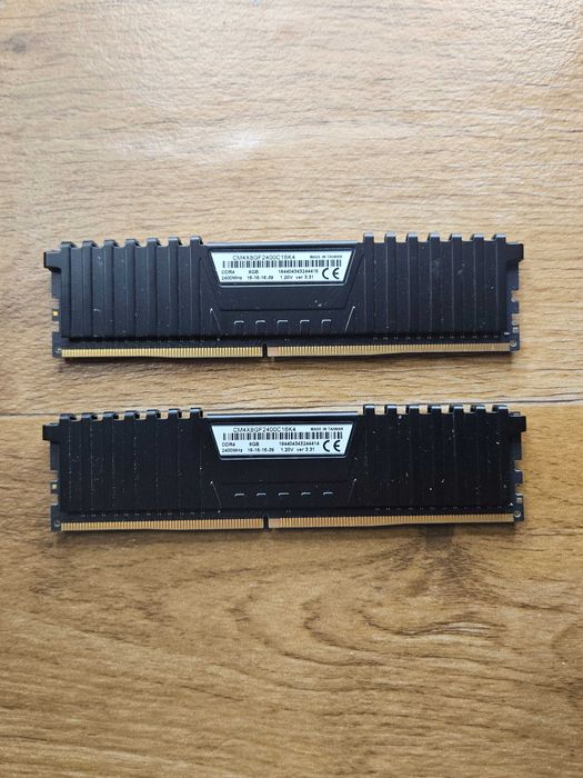 Corsair Vengeance LPX 16 gb 2 x 8 2400 МГц DDR4 гарантия