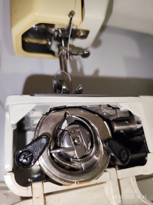 Швейна машина Lloyds Victoria Nähmaschine 653: 5 500 грн