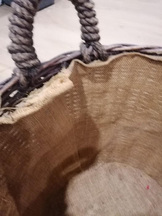 Cesto vime castanho