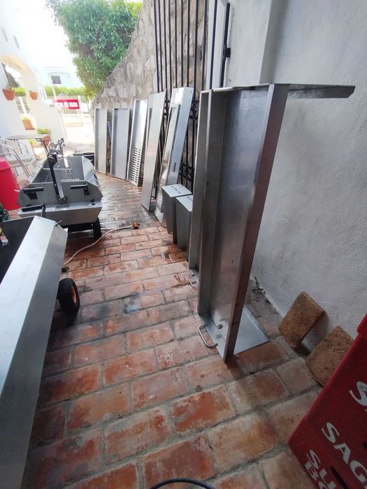 Máquina de assar porco