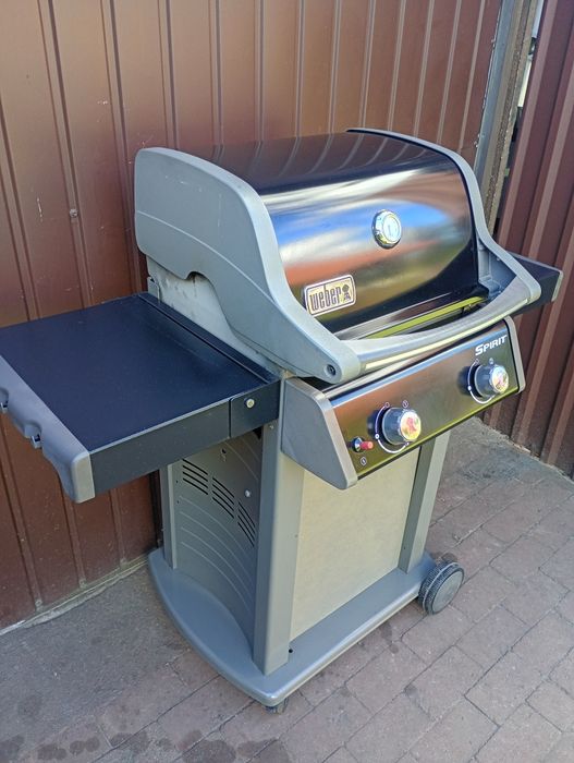 Duży grill gazowy