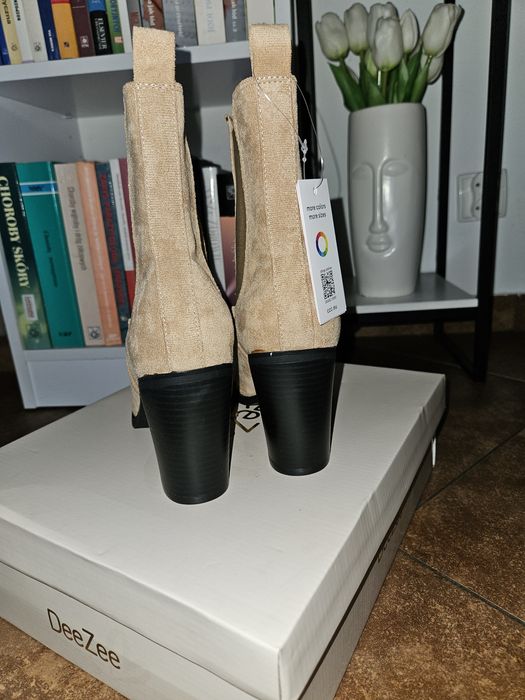 Botki DeeZee jasny braz