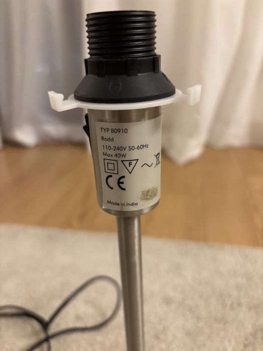 Candeeiro de mesa IKEA