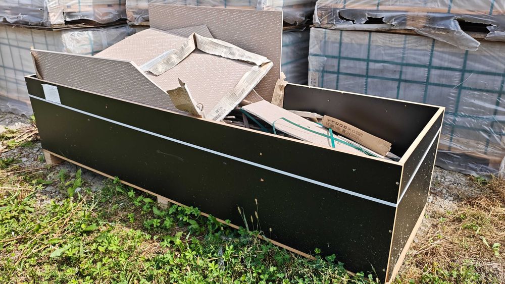 Oddam za darmo płytki gresowe 25 m2