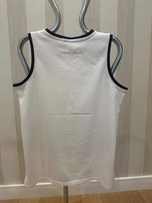 T-shirt bez rękawów