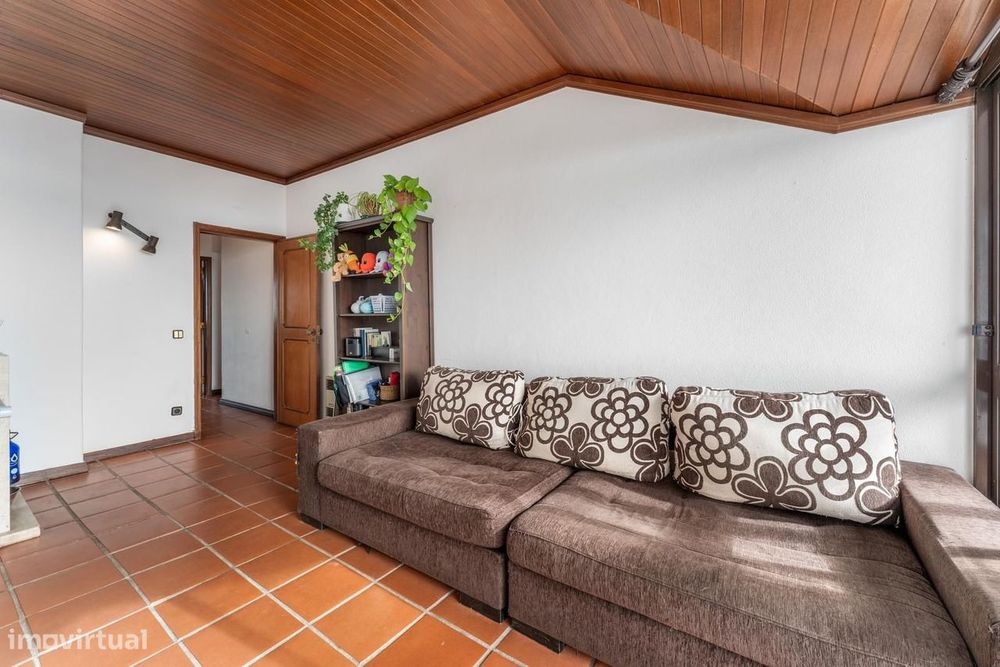 Penthouse T4 com piscina, Junqueiro Carcavelos, Cascais