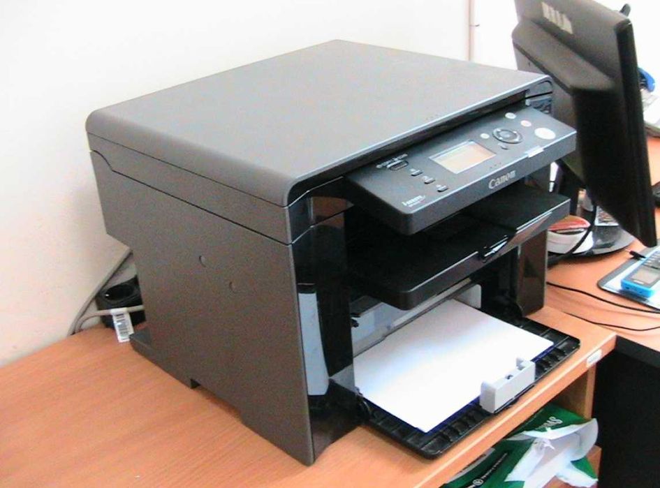 Принтер мфусканер HP Laser jet M1132MFP рабочий