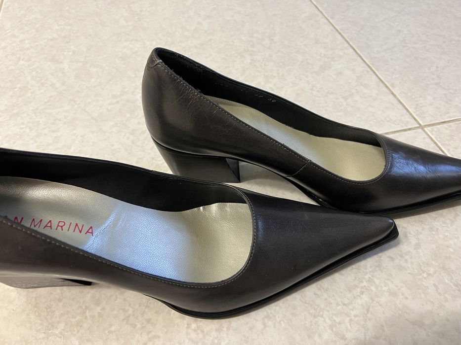 Sapatos de pele cinzenta. Tamnho 38 novos