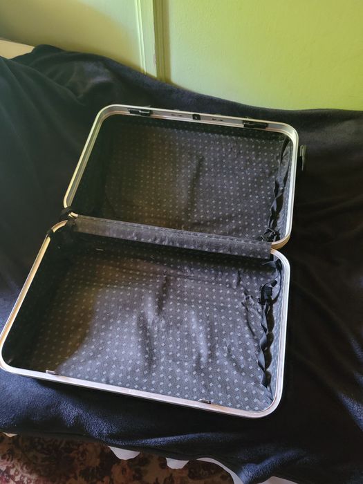 Walizka podróżna Saxoline Euroline kultowa na klipsy kółka