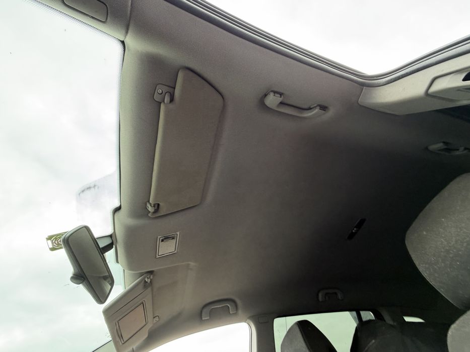 Podsufitka Opel Zafira B Sufit
