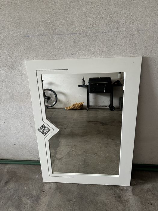 Vendo espelho branco como novo