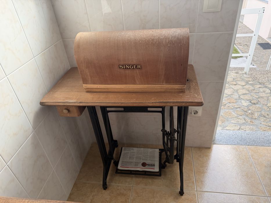 Máquina de costura Singer