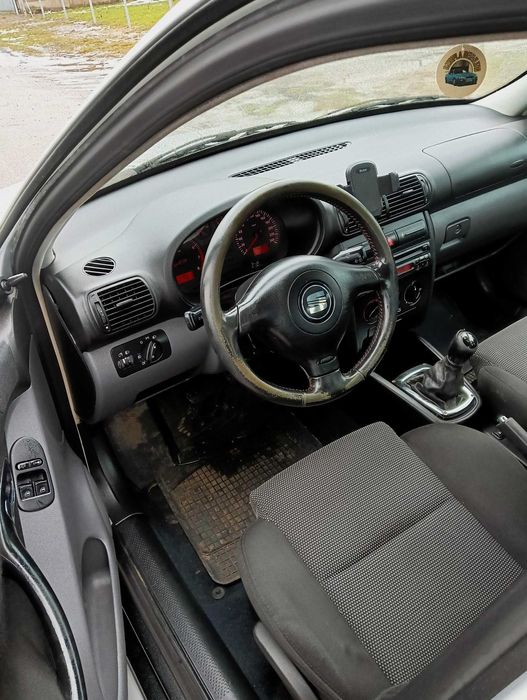 Seat Leon 2003 / 241 000 km /Kubełki/ 1.6 105KM / Klima