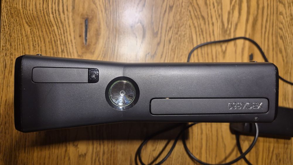 Xbox 360 plus gry