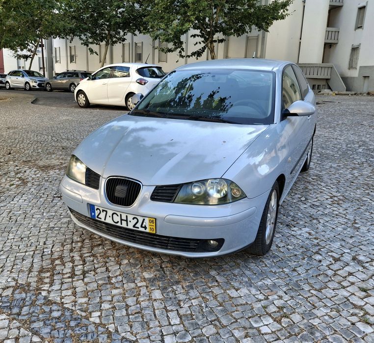 Seat Ibiza 1.2i 12v C/AC Nacional 06