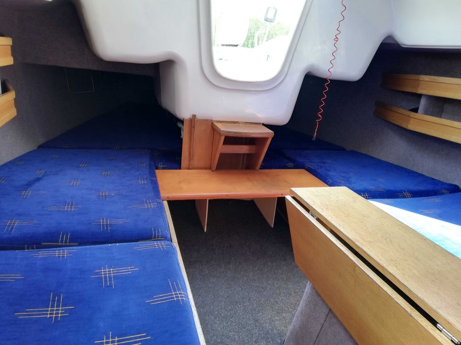Czarter jachtu z ogrzew Sasanka 660 Ilawa Jeziorak/Mazury