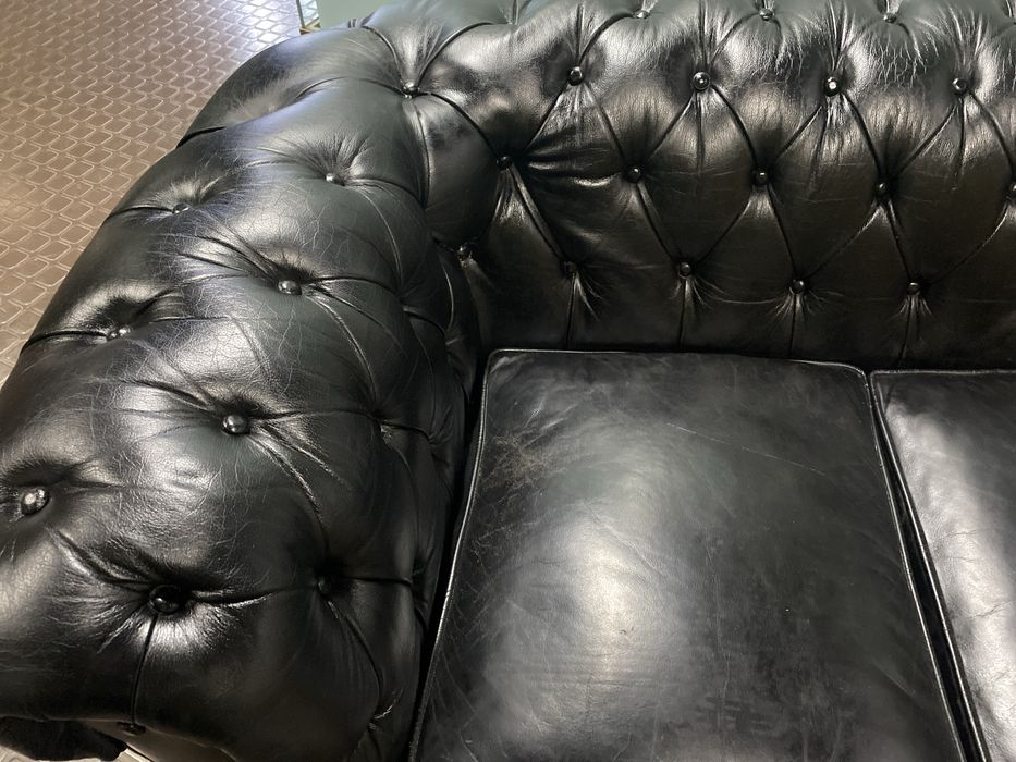 Sofa chesterfield 4 lugares