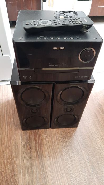 Wieża philips. Model DCD3020/58