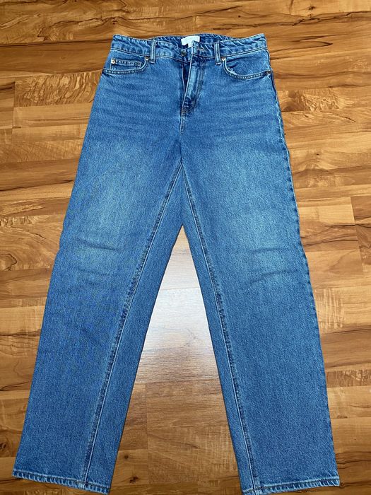 Dżinsy z wysokim stanem HM