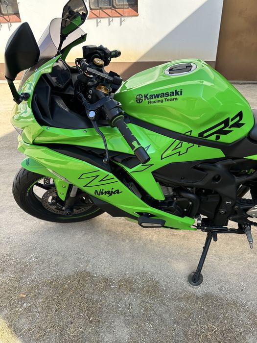 Kawasaki ZX4RR 2024 Akrapovic