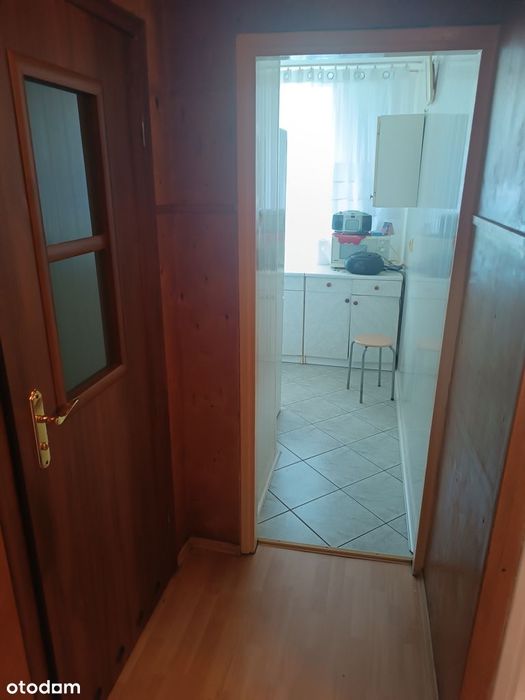 Południe - 2 piętro w bloku czteropiętrowym.