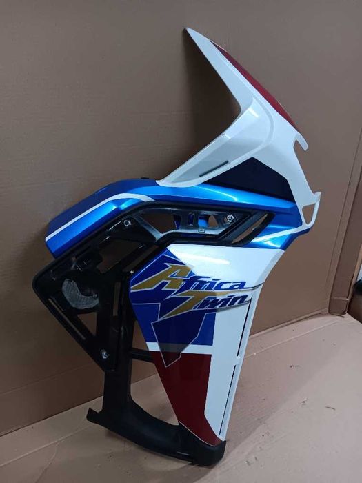 Carenagem lateral direita Honda CRF1100 Africa Twin