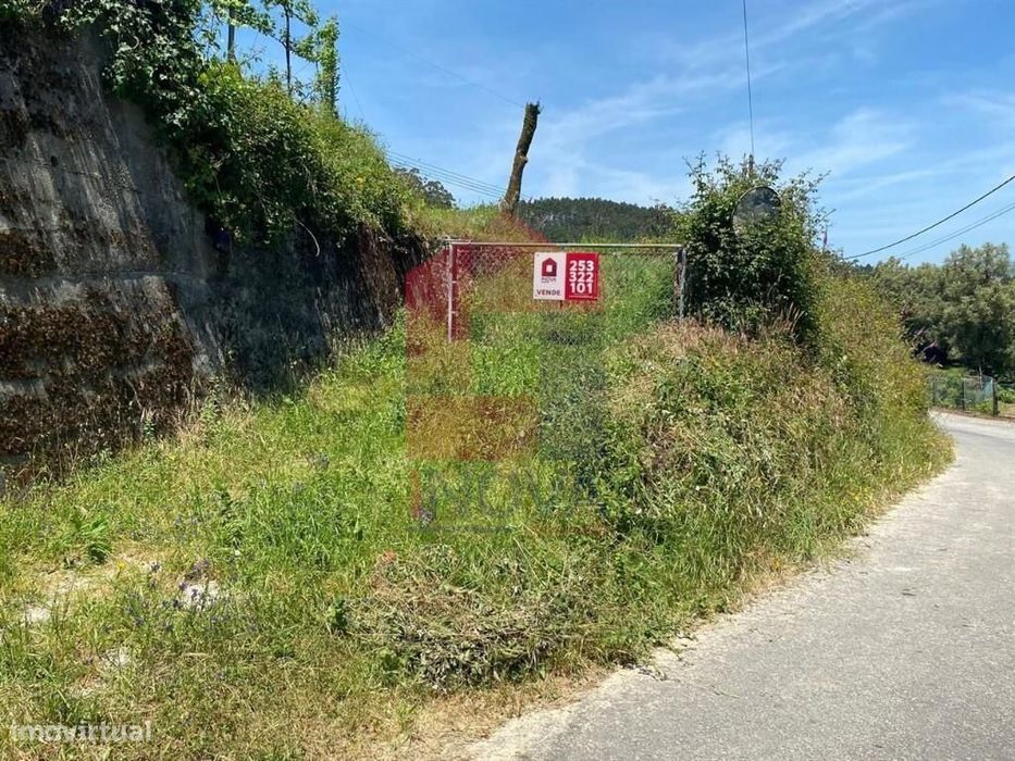 Terreno localizado em zona agrícola, Penascais