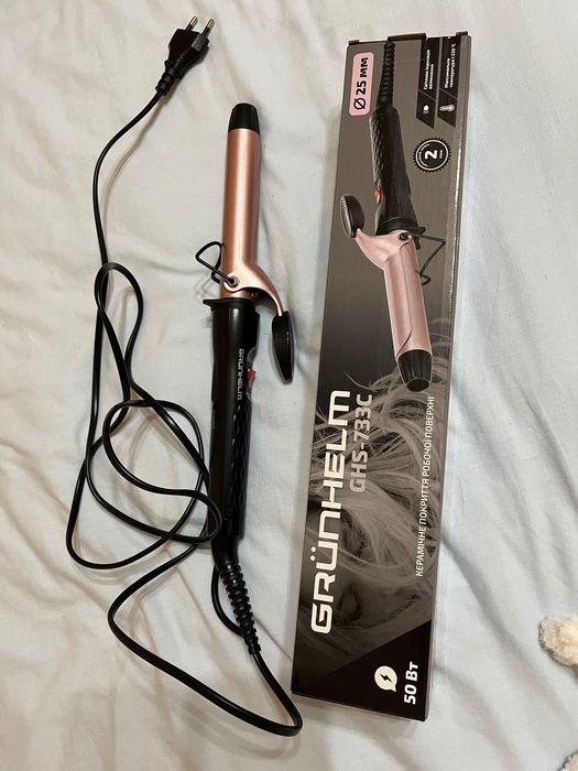 Плойка для накрутки волосся обʼємні красиві локони