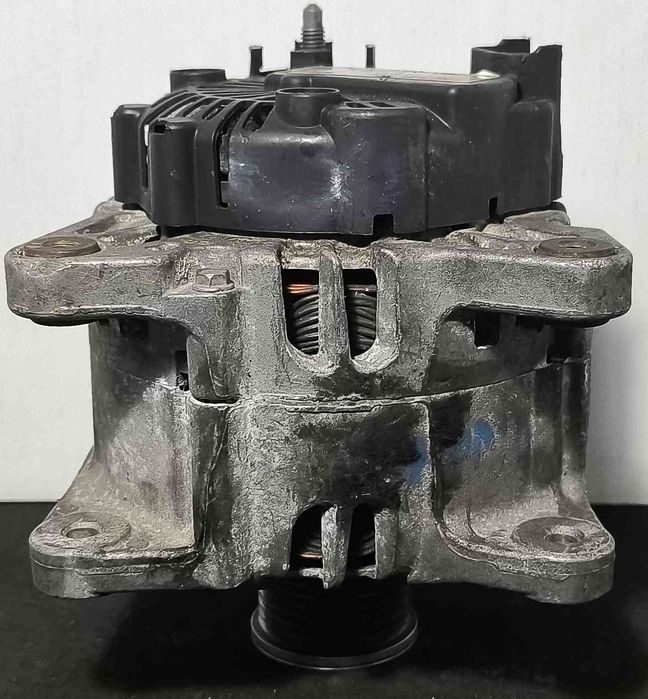 Alternador 231008633R - RENAULT TRAFIC III Caixa